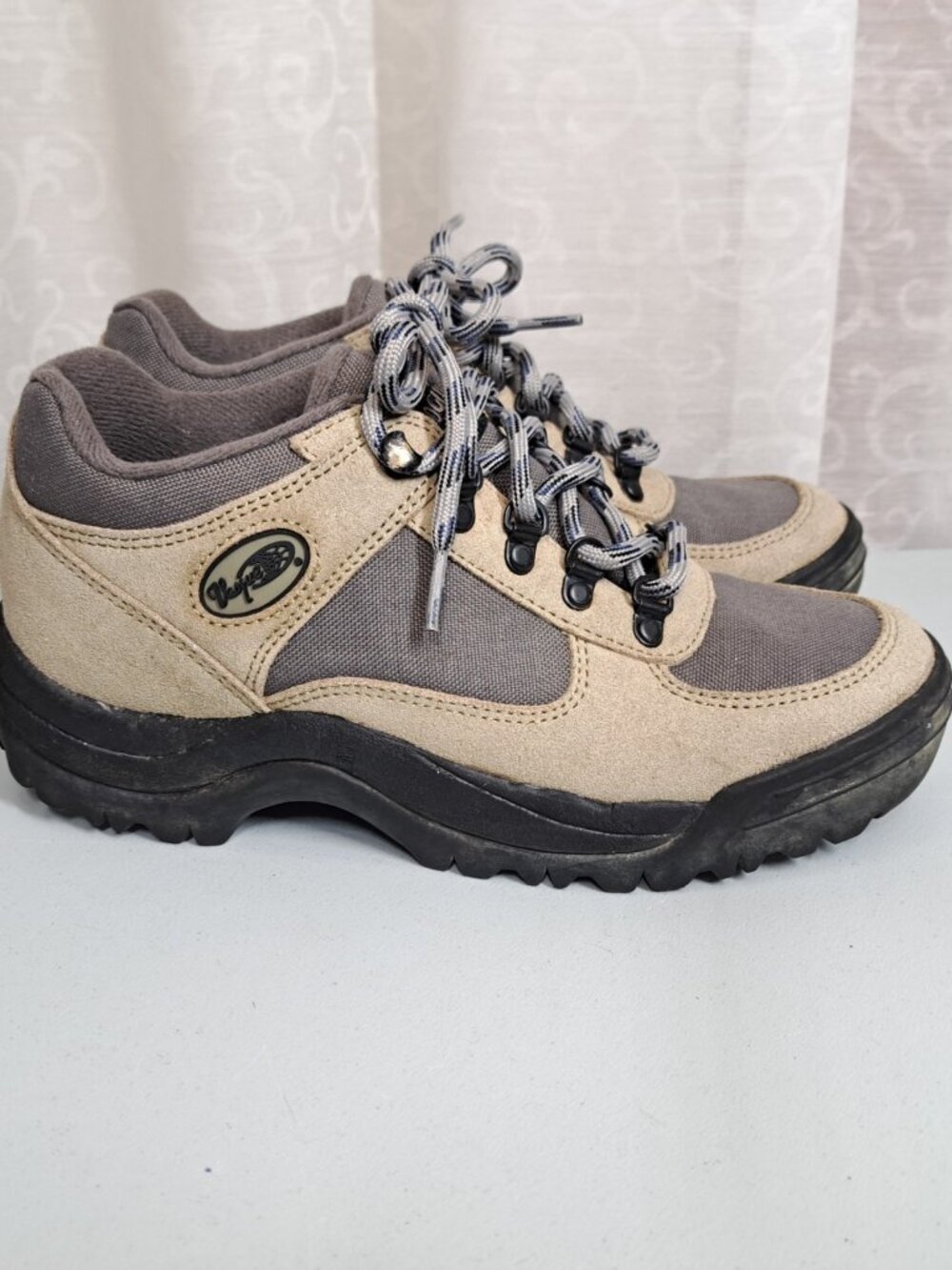 Vasque Womens Hiking Boots Shoes Suede Leather Beige Sz 8.5 Gorpcore 90s Y2K Vtg